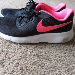 Youth Nike Tennis shoes